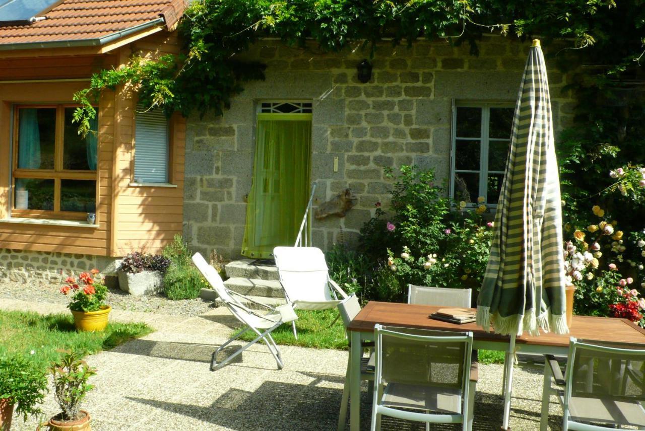 Chez Geppetto Bed and Breakfast Saint-Georges-Nigremont Buitenkant foto